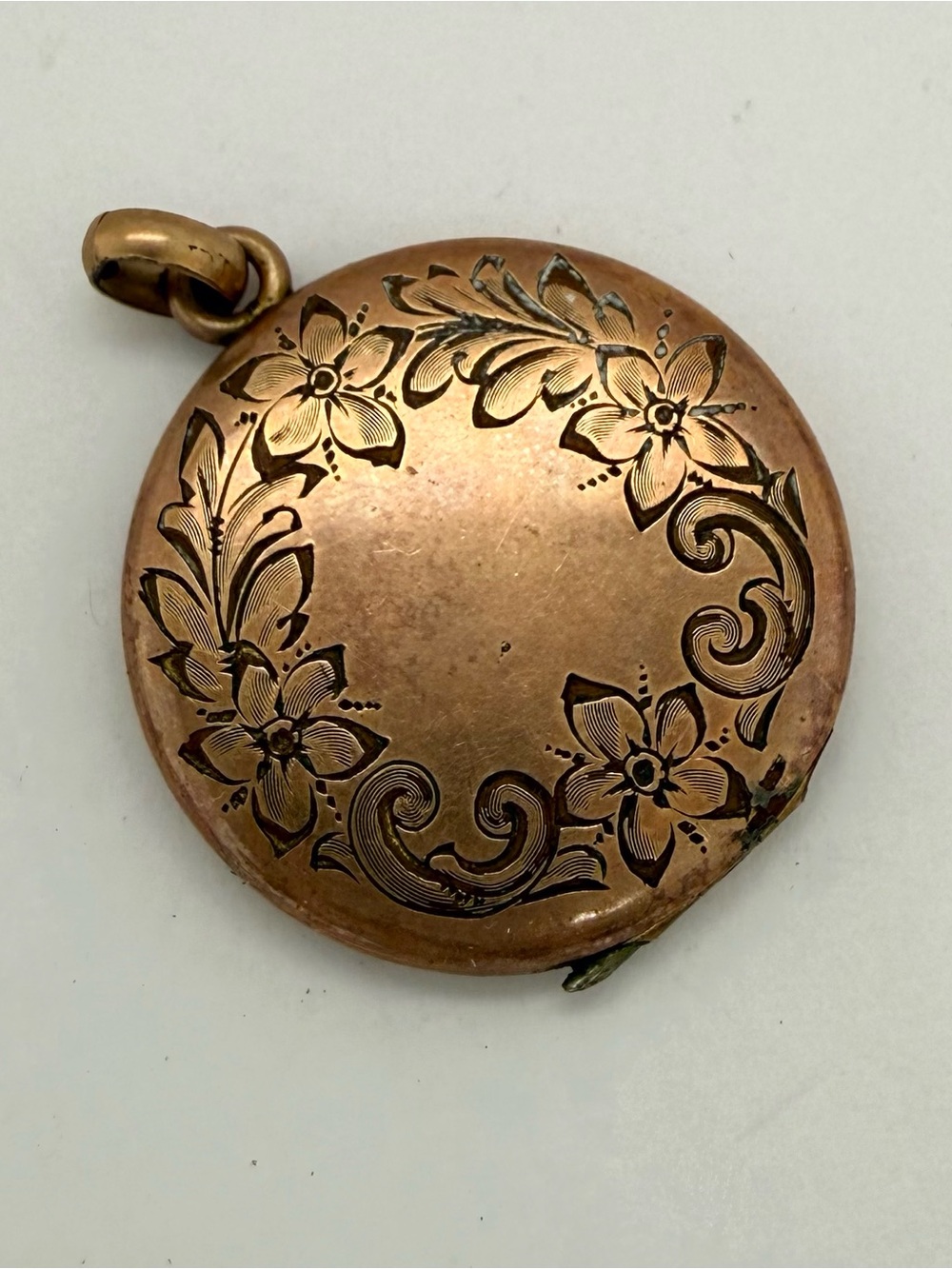 Vintage Antique Victorian Floral Engraved Round Locket Pendant Rose Gold Filled